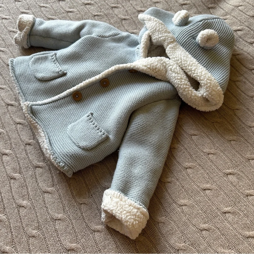 EUC Carter’s Unisex Baby Bear Sherpa Hoodie, Light Blue, 18 Months